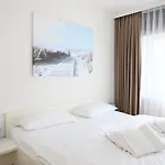 Gemuetliches 2-zimmer-appartement Mit Balkon Richtung Sueden.