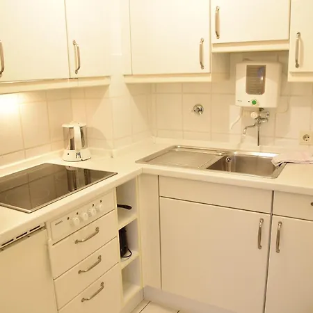 Gemuetliches 2-zimmer-appartement Mit Balkon Richtung Sueden.