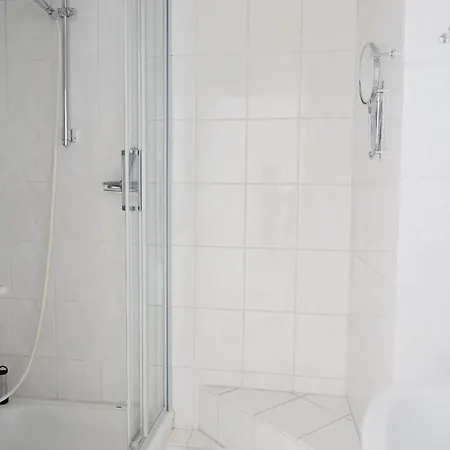 Apartman Gemuetliches 2-zimmer-appartement Mit Balkon Richtung Sueden. *